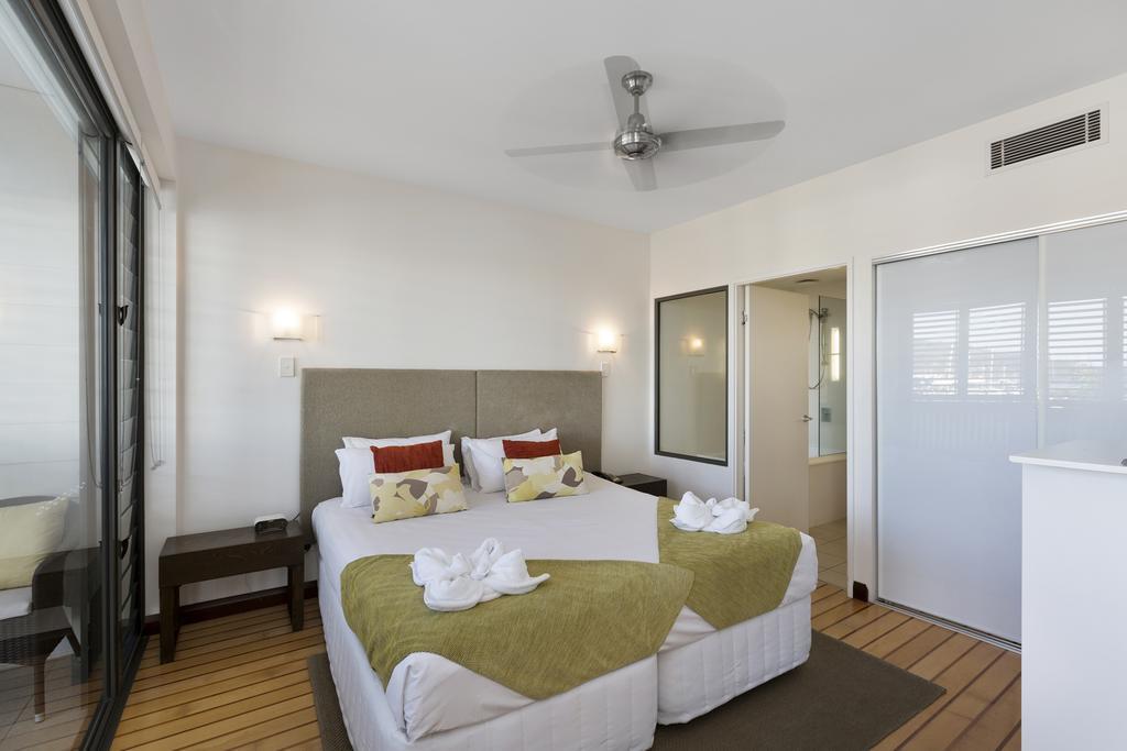 Boathouse Port Of Airlie Appartement Airlie Beach Kamer foto